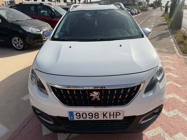PEUGEOT 2008 STYLE 1.2 E-THP AUTO SPANISH LHD IN SPAIN 83000 MILES SUPERB 2018